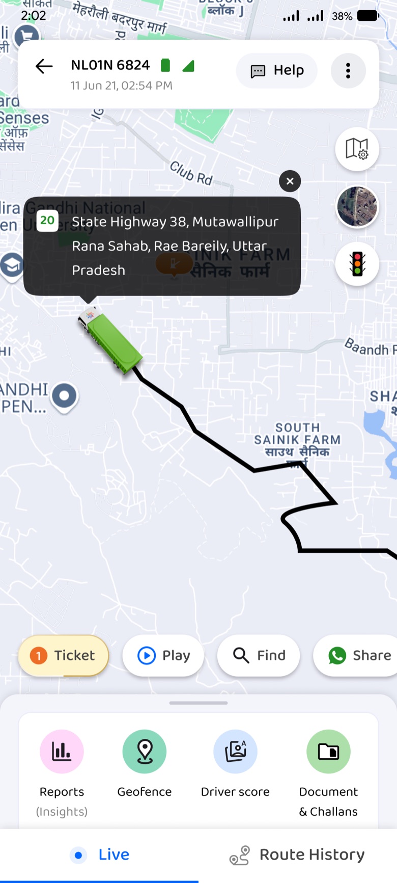 Vehicle map with a Ticket chip beside Play and Share